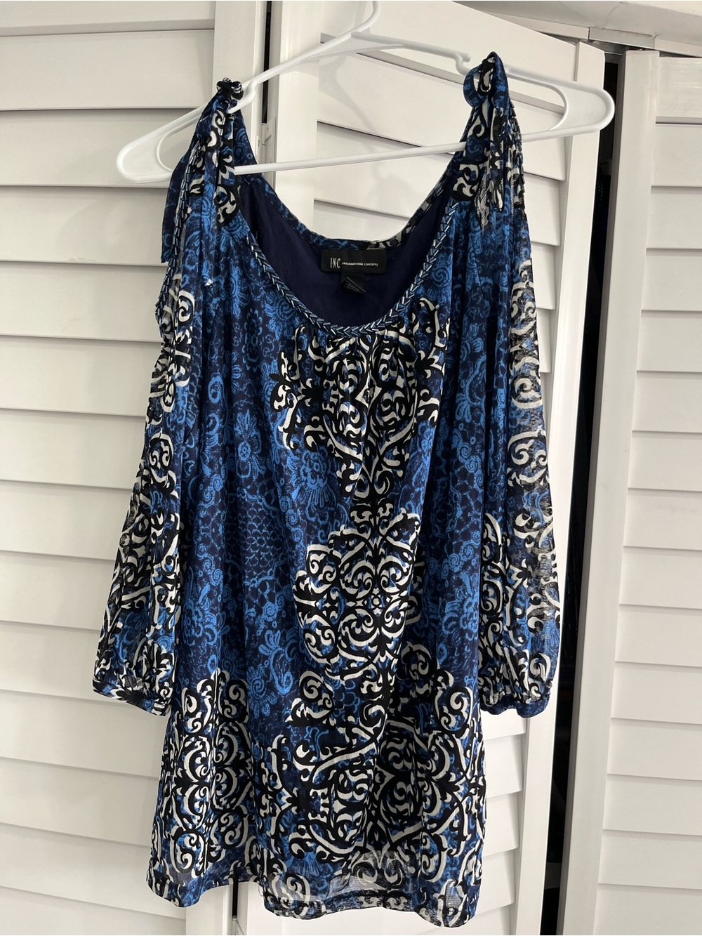 INC International Concepts Royal Blue Black White Patterned Cold-Shoulder Top